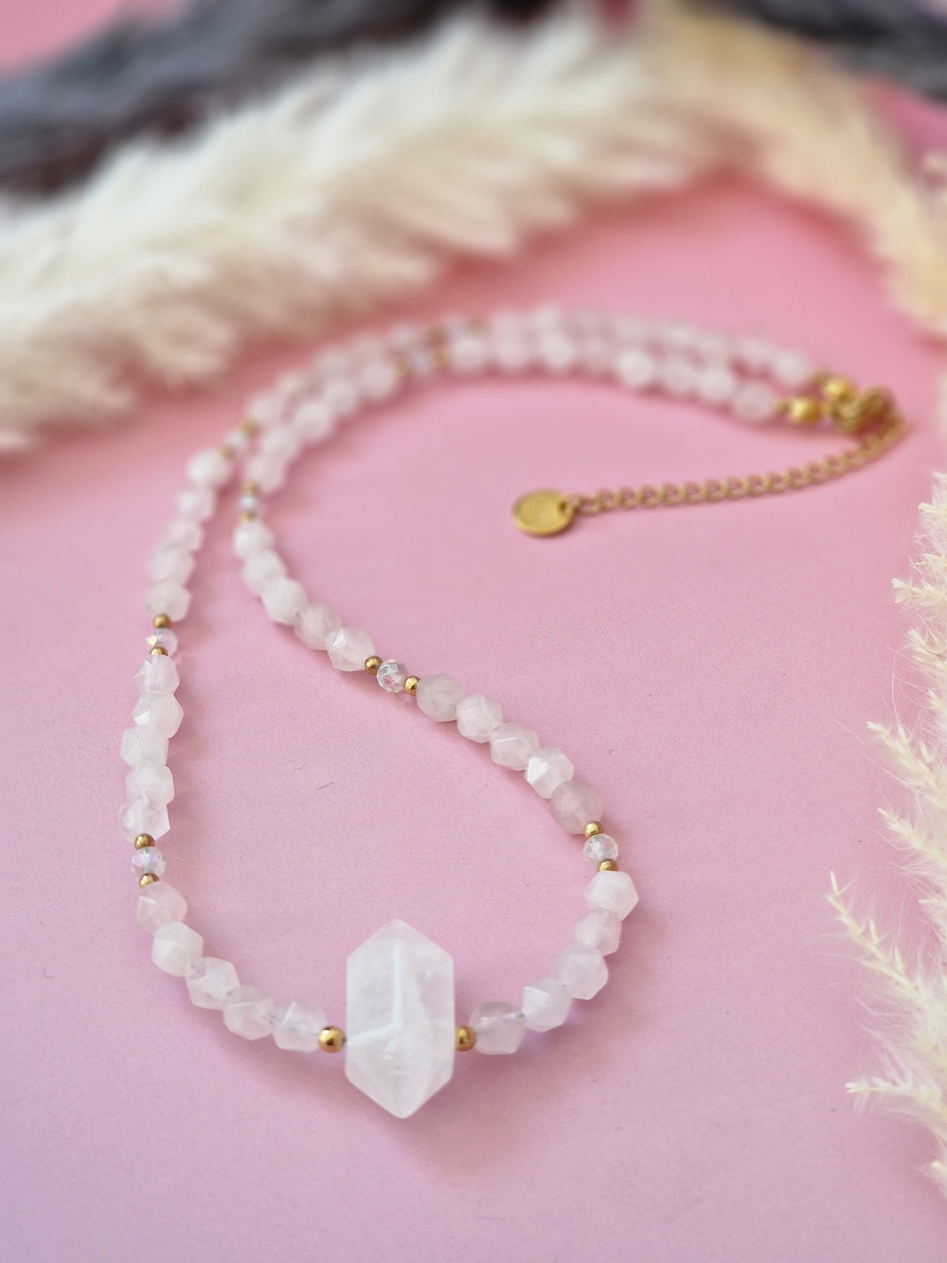 Naszyjnik Kwarc różowy z grotem z Kryształu górskiego