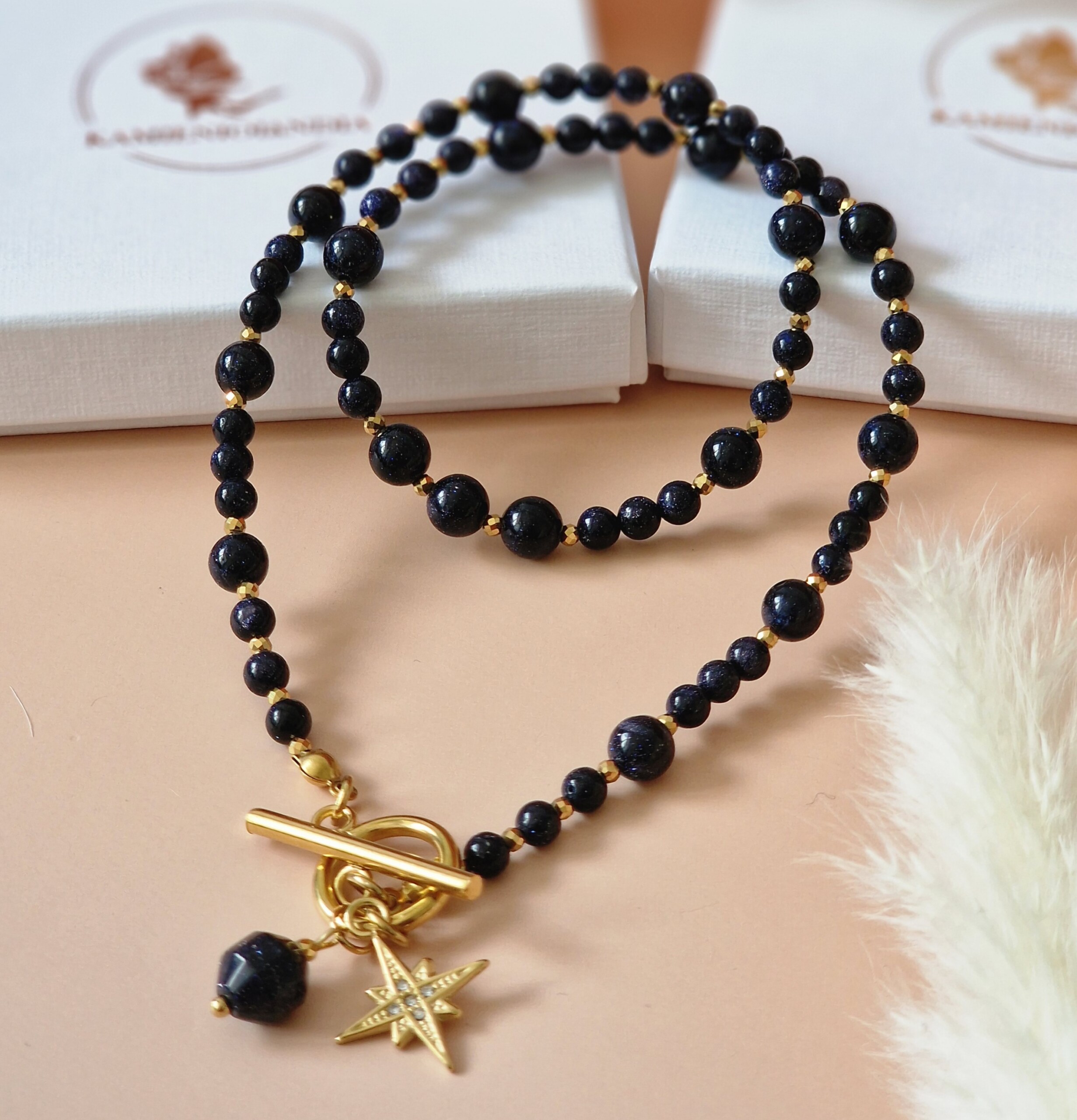 Naszyjnik Noc Kairu, Hematyt