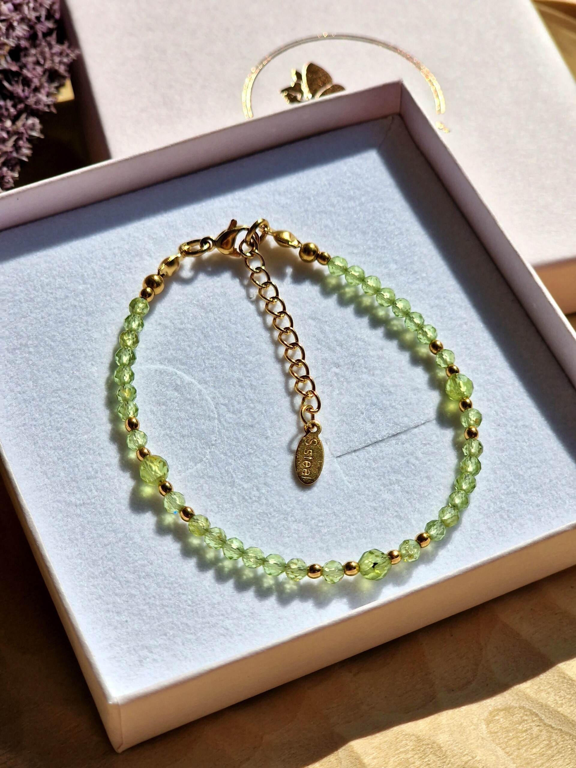 Bransoletka Oliwin, Hematyt